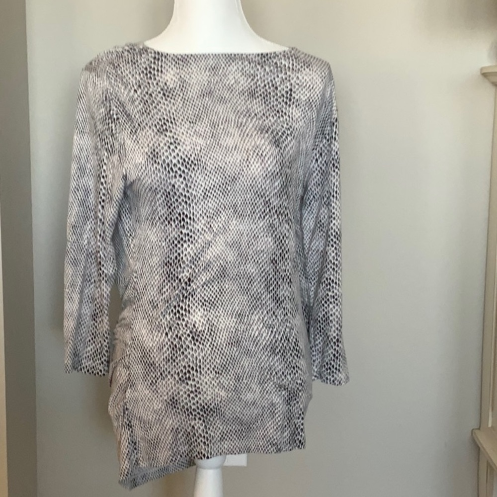 Ruched tunic.
